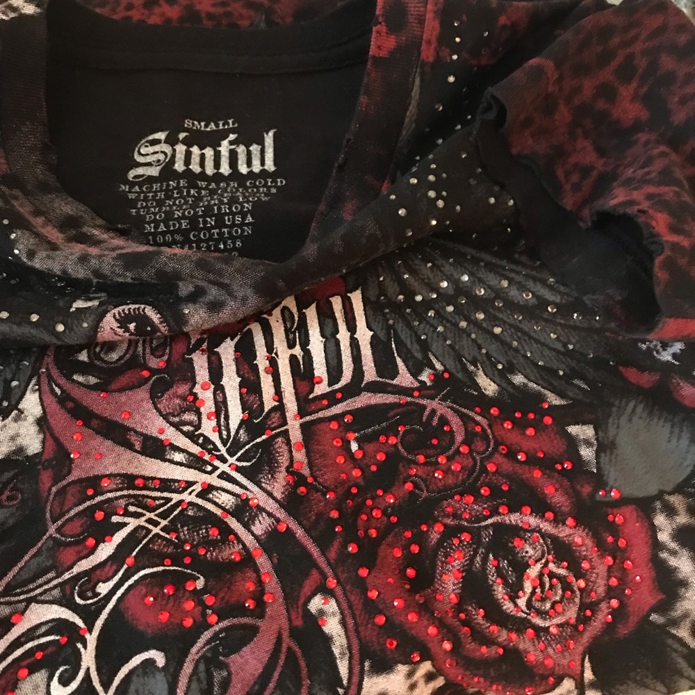 Sinful - Picture 4 of 4